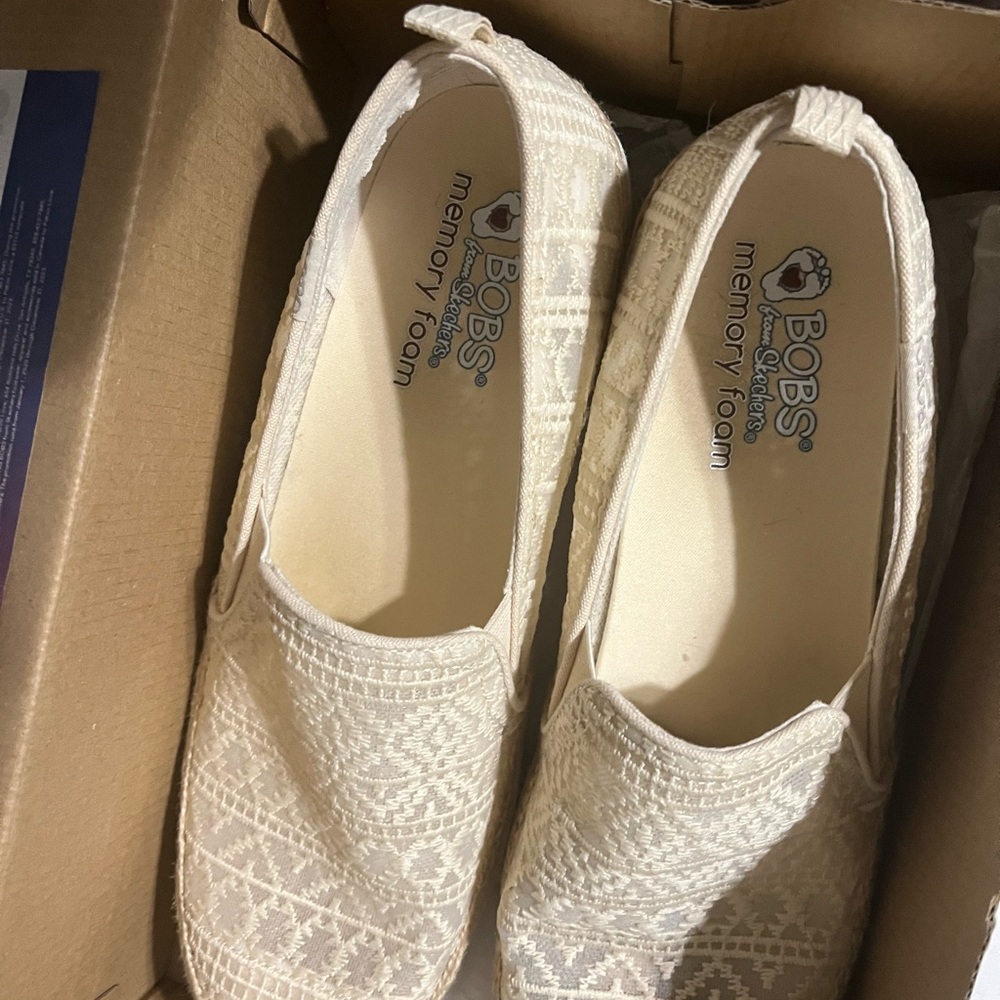 Sketchers Bob